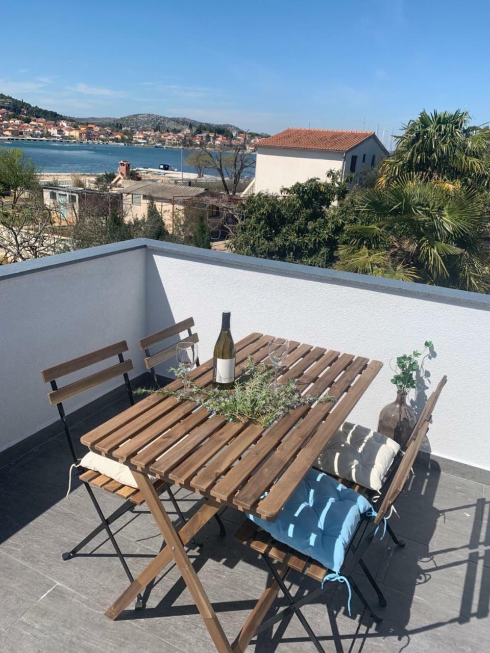 Modern Apartments Day Sibenik Exterior photo