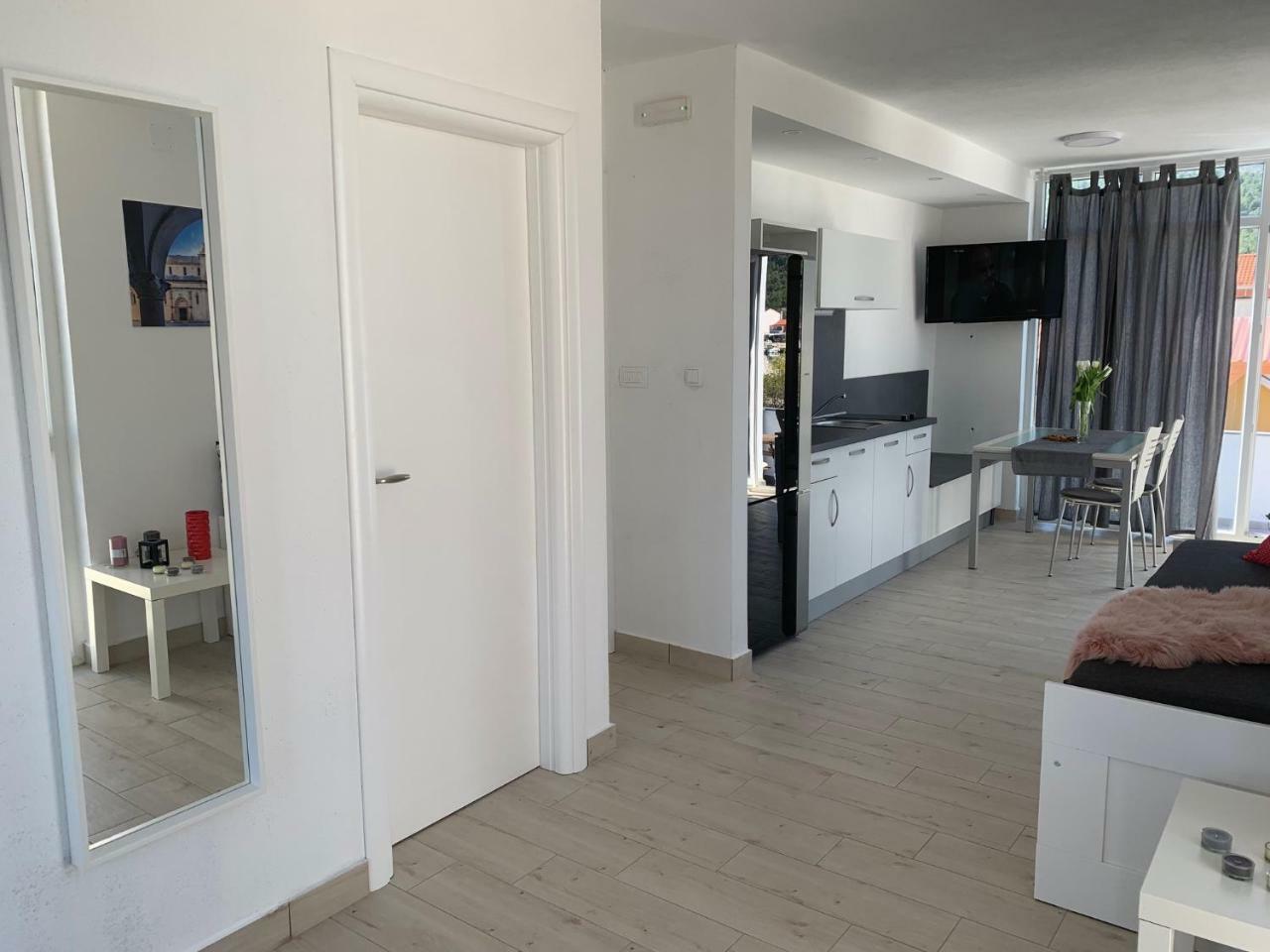 Modern Apartments Day Sibenik Exterior photo